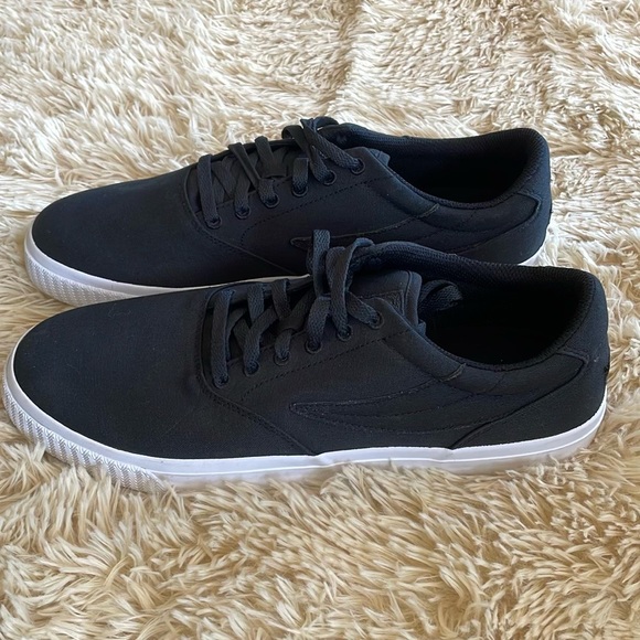 Men’s Fila Morales Shoe - Picture 2 of 5